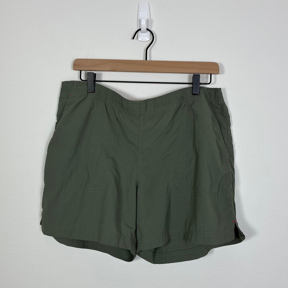 Columbia Green Nylon Outdoor Shorts Women's Medium Gorpcore Outdoors Summer